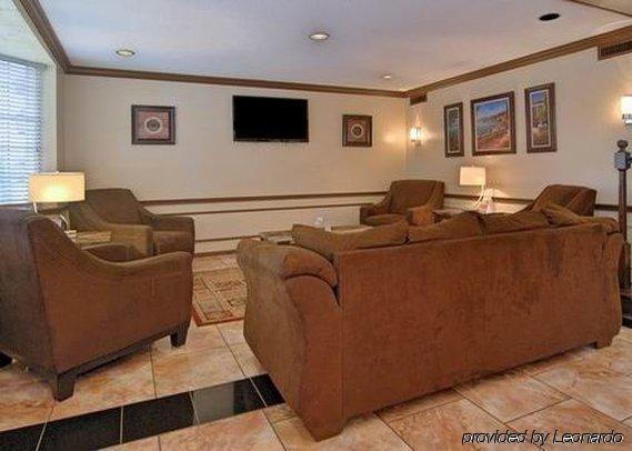 Quality Inn Airport Woodson Terrace Interior photo